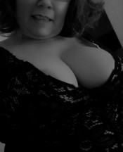 CUMPLE TU FANTASíA CON UNA MADURITA