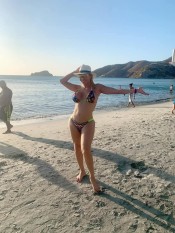 TRANS FEMENINA DE PASO EN BILBAO CENTRO