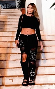 LA SEDUCCIóN Y EL PLACER CORREN POR MIS VENAS.