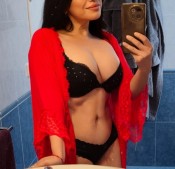 LIA, BRASILEñA Y JOVEN