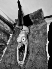 GRANDES SENOS NATURALES , COMPLACIENTE