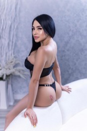 DISFRUTEMOS DE UNA BUENA RAYITA!! JOVENSITA COMPLACIENTE E IMPLICADA-VILARE