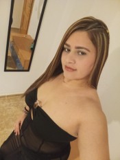 LEIDY BUBBIES Y CURVAS DE INFARTO POR ALHAURíN EL GRANDE