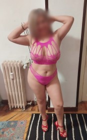 MADURITA SúPER CALIENTE Y MORBOSA, FOLLAMOS AHORA?