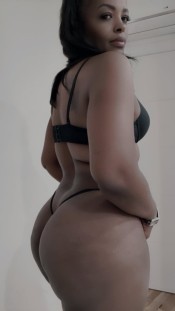 MORENA EXOTICA CARIñOSA Y COMPLACIENTE MULTI ORGáSMICA