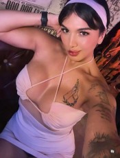 VALERIA TRANS LATINA TETONA CULONA Y POLLONA