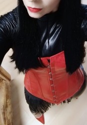 MISTRESS ALTO NIVEL FEMDOM BDSM MADRID