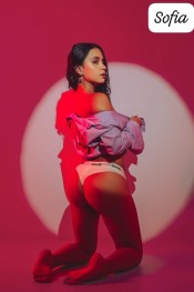 VEN Y CóRRETE EN MIS TETAS ESTOY DISPUESTA A TODO