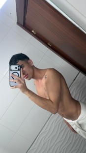 MARCO MASAJISTA DEL MORBO Y DEL VICIO. CHICOS
