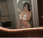 CHICA CARIñOSA MORBOSA