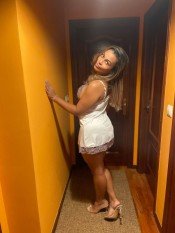 ELENA ARDIENTE Y APASIONADA