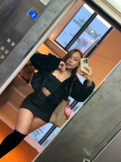 FIESTERA,HERMOSA Y MUY CACHONDA