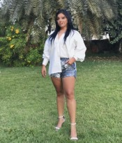 MADURITA FESTEIRA Y CACHONDA  ATRACTIVA Y MUY GUARRA