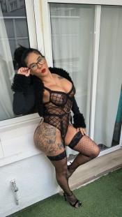 LINDA CHICA SEXY LATINA