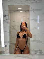 HOLA CARII SOY TU CHICA LATINA