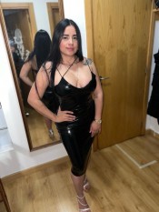 LATINA LLENA DE PLACER