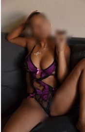 MULATA LATINA ESPERANDO POR TI