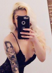 CHICA JOVEN FIESTERA DE LA BUENA