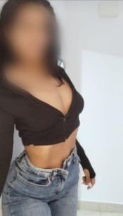 EN VILLALBA.LIANTA FIESTERA SUPERCACHONDA Y MUY,MUY ENTREGADA CON 27.