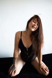 RUBITA JOVEN MUY MOJADITA Y CARIñOSA EN ELCHE