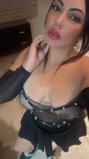 CACHONDA DE HORAS