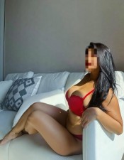 LUNA MORENITA BIEN RICA CON BUEN CULO