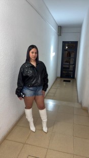 JOVENCITA CALIENTE Y ALOCADA EN RUBI