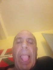 QUIERO JUGAR CON DOS CHICAS