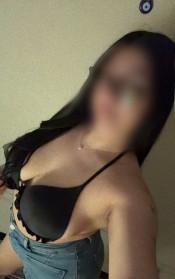 JOVENCITA COLOMBIANA RELLENITA GUAPISIMA NOVEDAD
