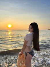 DOS BELLEZAS ORIENTALES CHICAS EN ARRECIFE