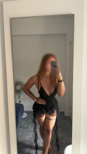 NOVEDAD JOVEN PELIRROJA PRIMERA VEZ
