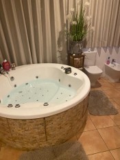 LOFT CON JACUZZI POR HORAS MáXIMA DISCRECCION