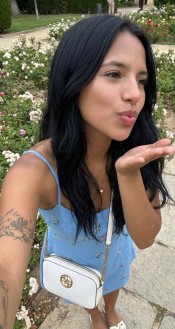 SOFIA JOVENCITA GUAPÍSIMA Y SERVICIAL