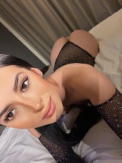 MEGAN ENCANTADORA LATINA