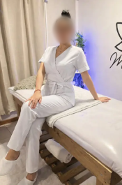 SARA TITULADA MASAJE Y MANUAL DESDE 30€