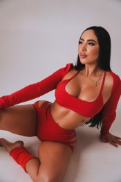 ZOE – ESCORT PAWG CHUBBY EN MARBELLA| 25 AñOS