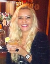 NOVEDAD** VALENTINA BRASILEÑA  CON CURVAS..TETAS NATURAL CULITO RESPINGÓN