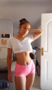 JOVENCITA COQUETA FIESTERA MUY MORBOSA