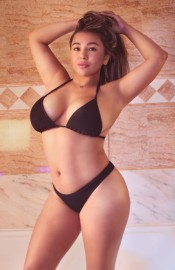 VALERIA PARAGUAYA, ELEGANTE Y APASIONADA