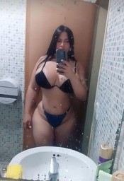 LATINA, BELLA Y ESBELTA EN TENERIFE SUR