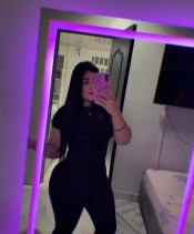 BRITHANY PROVOCADORA Y UNA SONRISA QUE TE DESLUMBRARA
