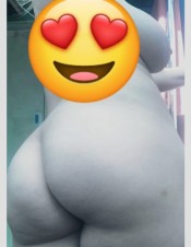 HOLA CARIñOS MíOS SOY JENI UNA LATINA MUY GUAPA