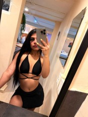 LATINA DELGADITA FIESTERA PASIONAL Y ARDIENTE!!