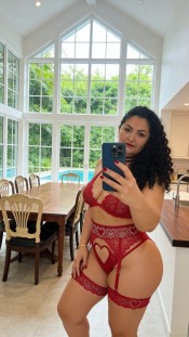 SOY VALENTINA UNA BRASILERA ESPECIAL Y MAS COMPLETO EN LLEIDA