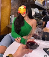 CHICA JOVEN ANDALUZA MASAJES Y FIESTERA FOTOS REALES GUAPISIMA DELGADA VIP