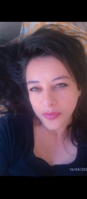 POTENTE MILF MADURITA MUY CACHONDA