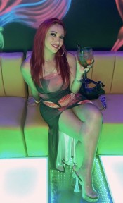 BELLA NATALIA UNA NINFA ERÓTICA CON LAS MEJORES POSTURAS/ 24H