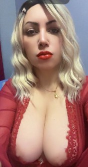 RUBIA GUAPA POR PREMERA VEZ EN BILBAO VISCAYA