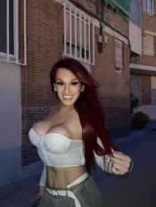 DIOSA DE LA GARGANTA PROFUNDA