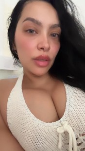 MODELO CALIENTE NOVEDAD EN RUBI